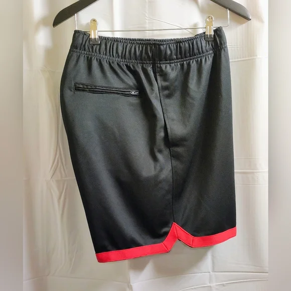 HOLIDAYSPECIAL...ORIGINAL AIR JORDAN BASKETBALL SHORTS,SZ XL - Picture 2 of 4
